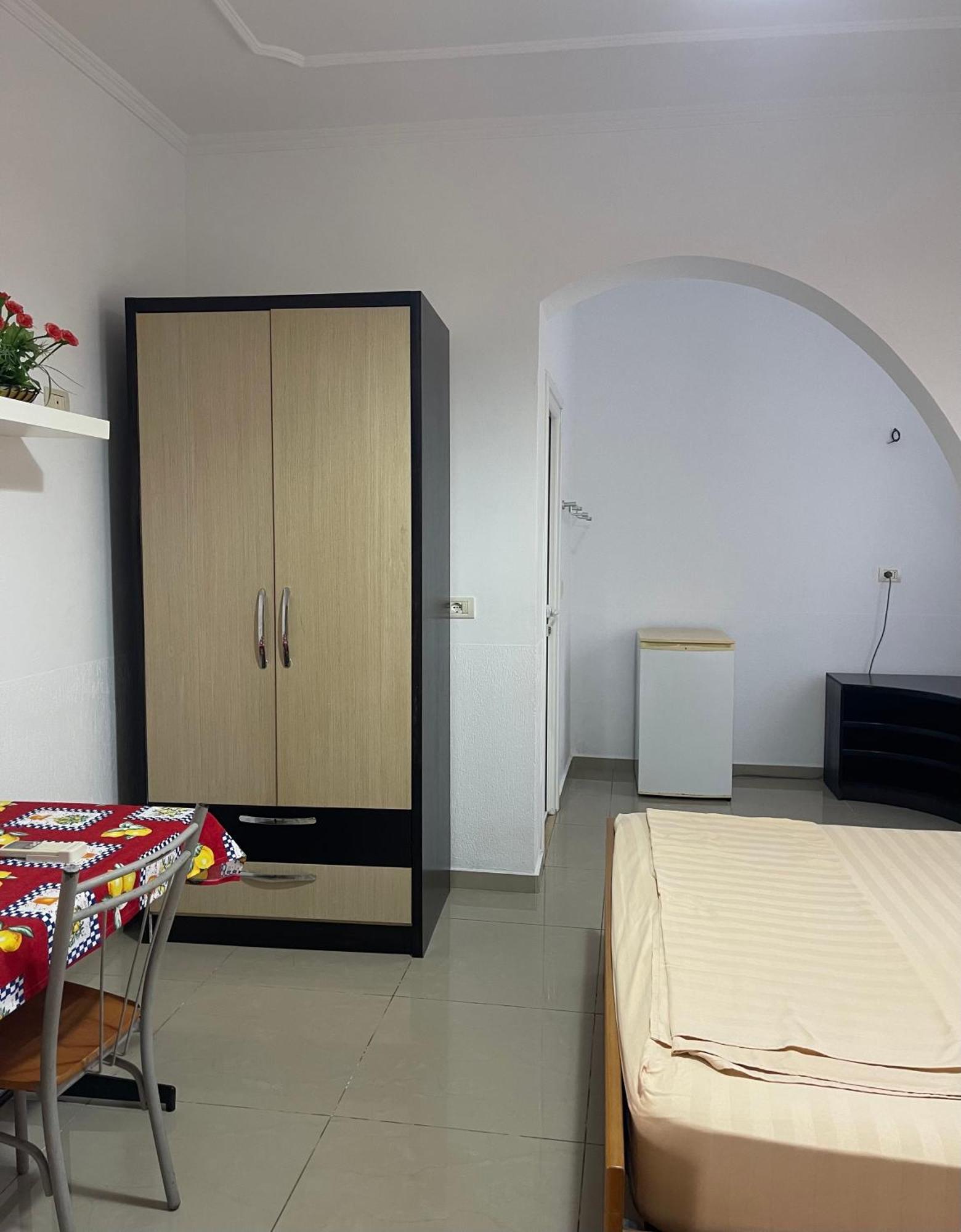 Guest House Lionel Durrës Eksteriør billede